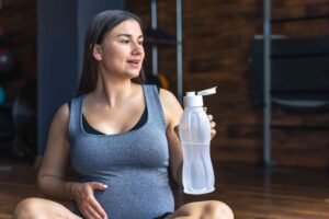 pregnant water intake