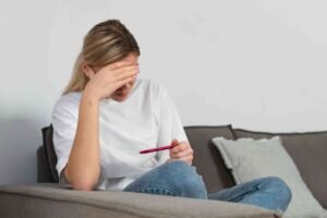 early sign of miscarriage